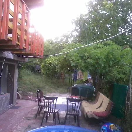 Villa Golden Sands Guest house 2*